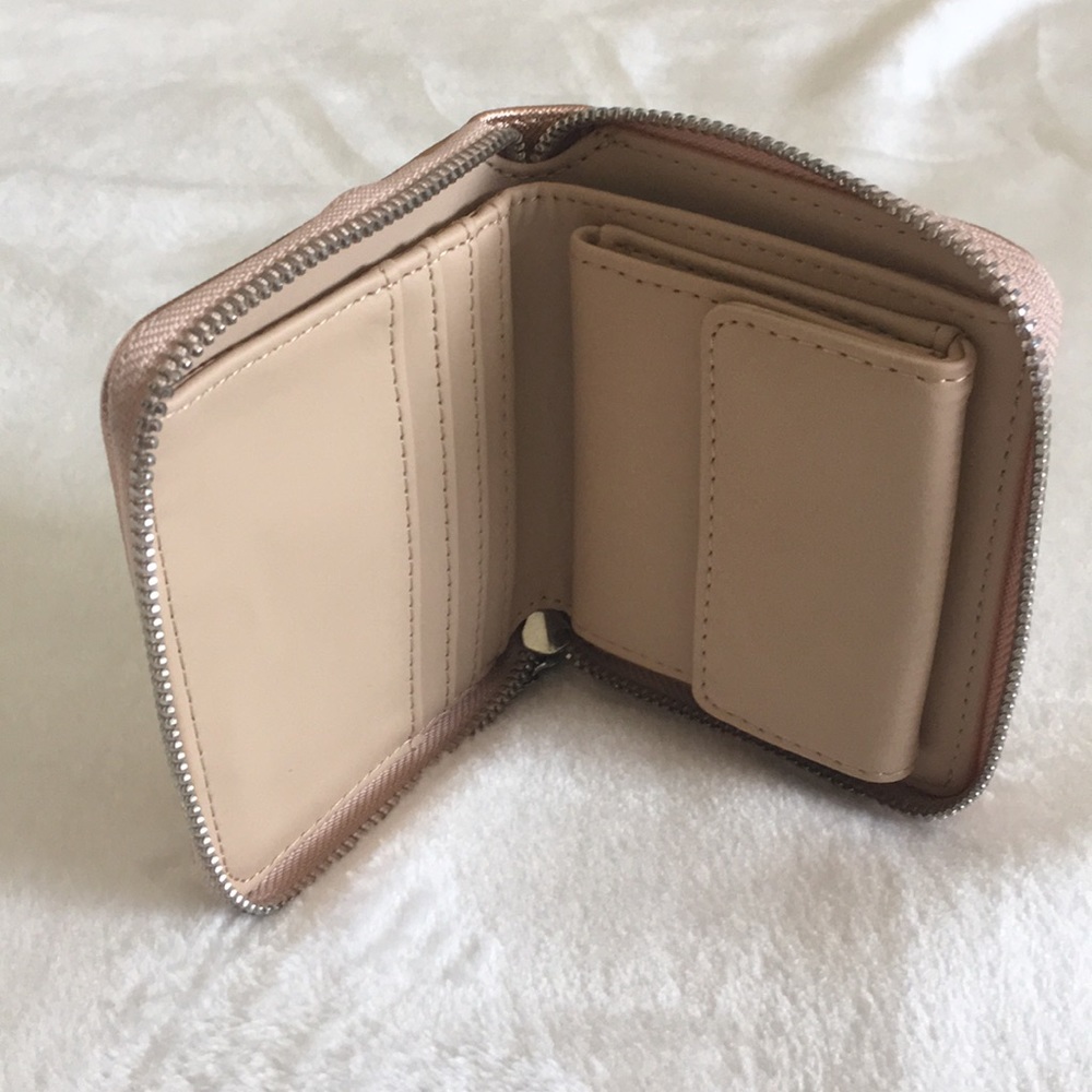 Wallet - Picture 3 of 3